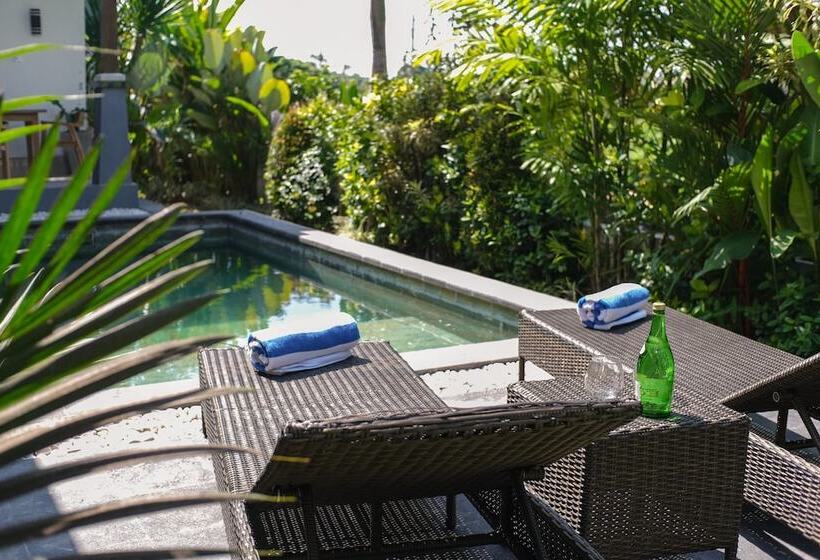 Fer Vio House Tumbak Bayuh