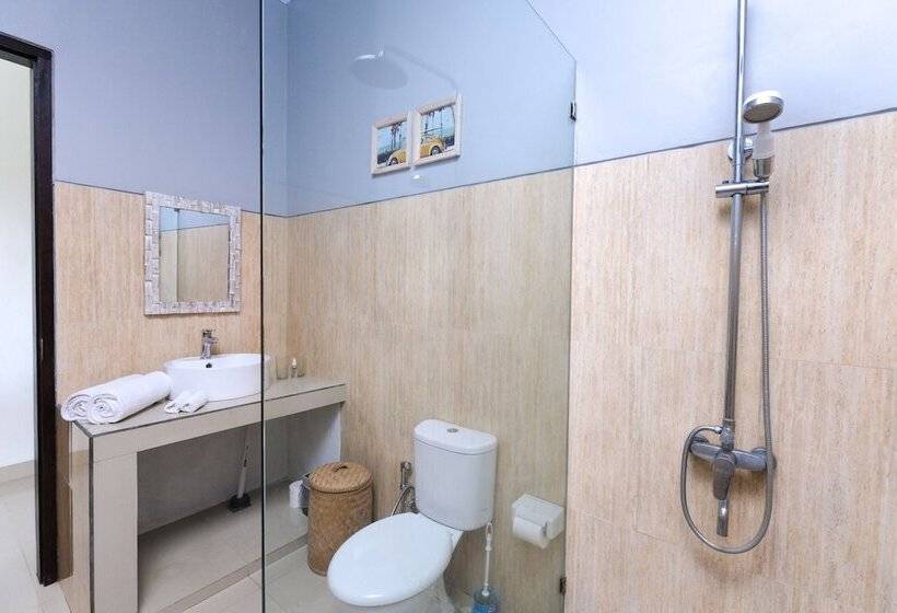 Fer Vio House Tumbak Bayuh