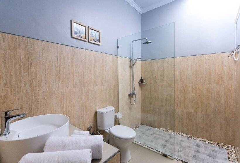 Fer Vio House Tumbak Bayuh