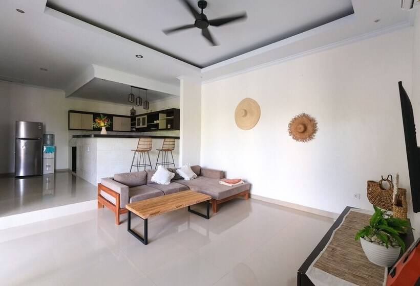 Fer Vio House Tumbak Bayuh