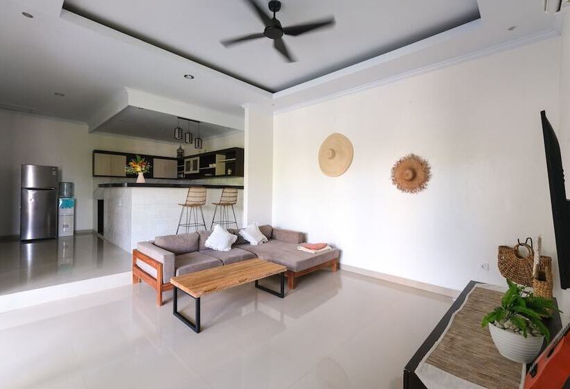 Fer Vio House Tumbak Bayuh