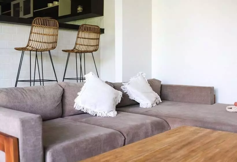Fer Vio House Tumbak Bayuh