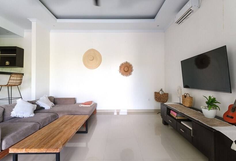 Fer Vio House Tumbak Bayuh