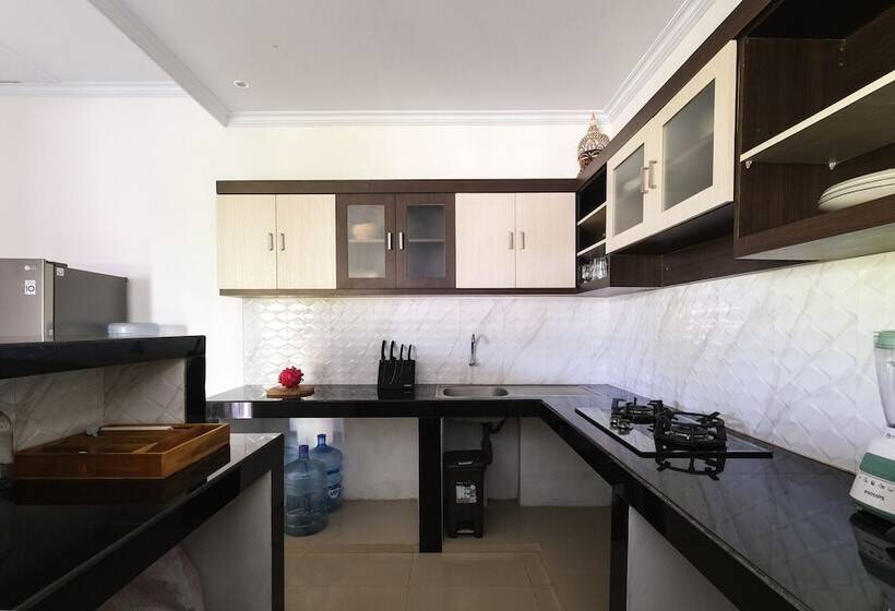 Fer Vio House Tumbak Bayuh