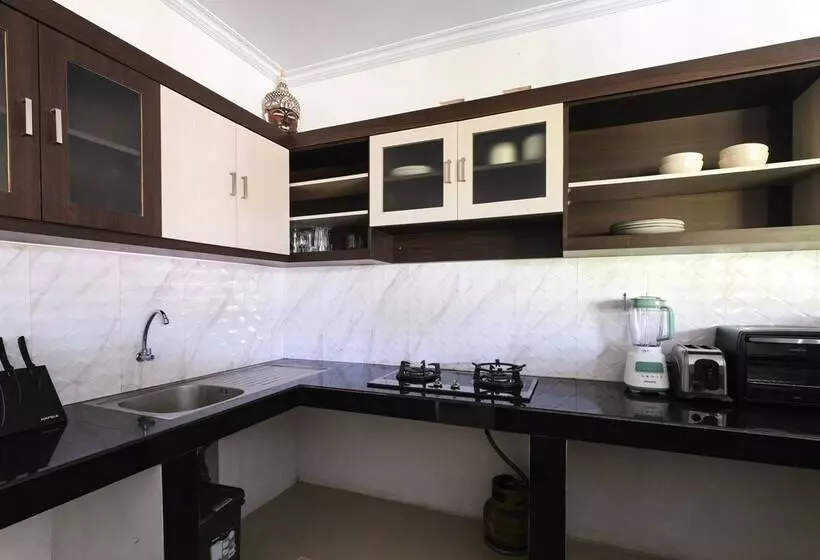 Fer Vio House Tumbak Bayuh
