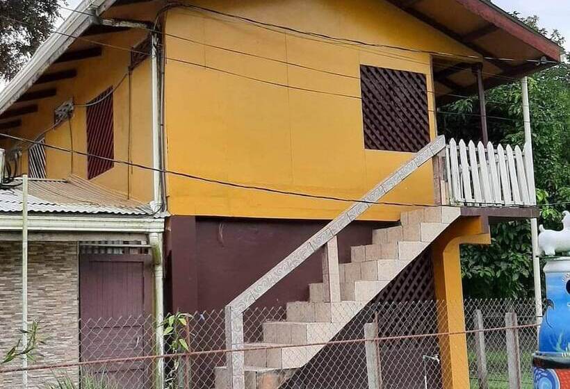 Miss Miriam Hotel Frente Al Mar