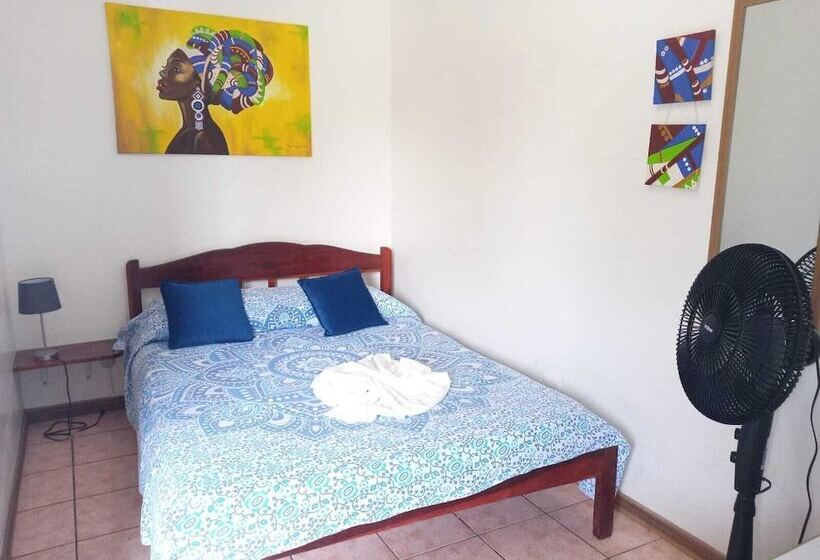 Miss Miriam Hotel Frente Al Mar