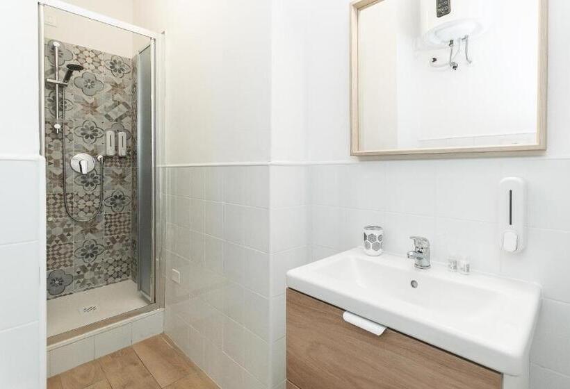 بنسيون Vittorioveneto126