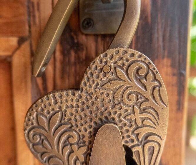 بنسيون Bajalo Cottage Canggu