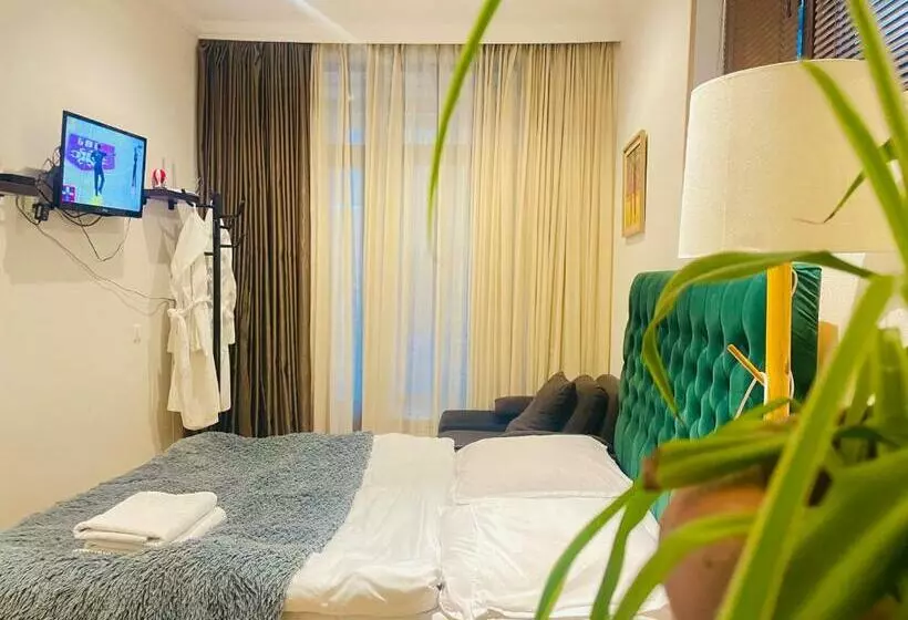 پانسیون Happy Home