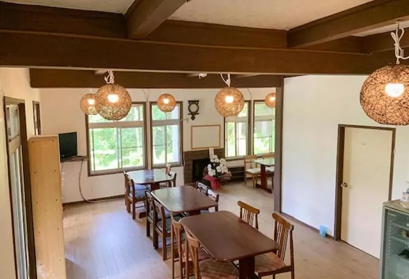 Aamiaismajoitus (B&B) 五岳庵