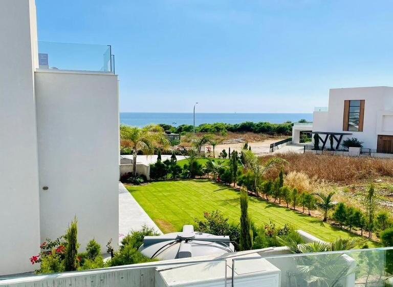 By The Beach Villa 12