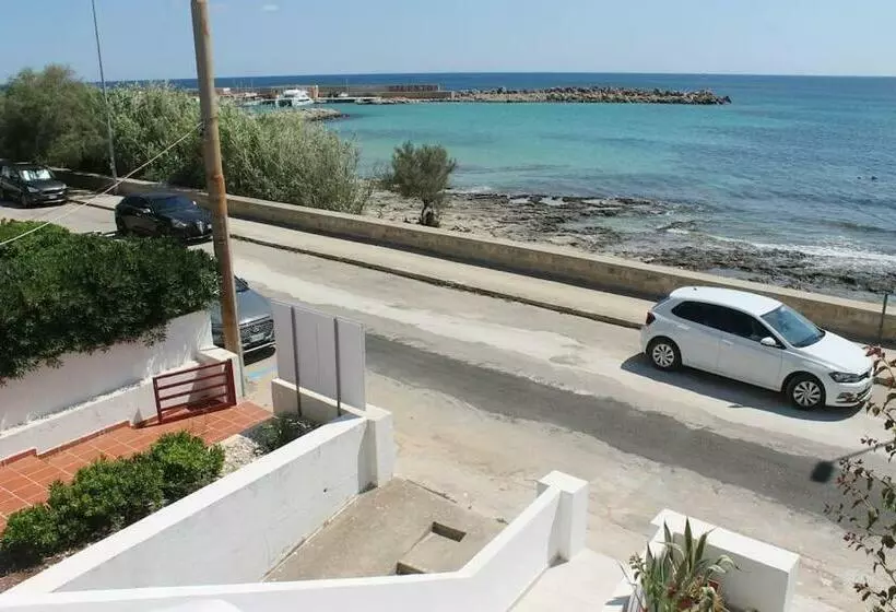 Casa Fronte Mare A Torre Vado 2