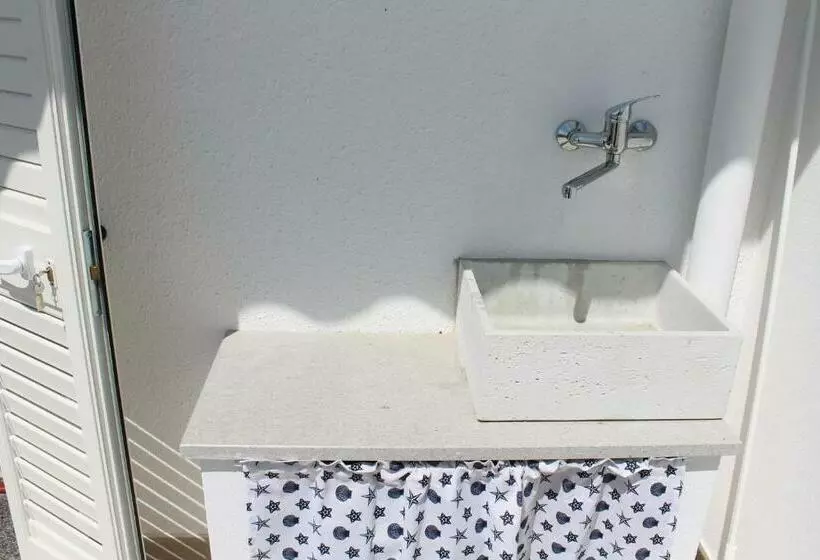 Casa Fronte Mare A Torre Vado 2