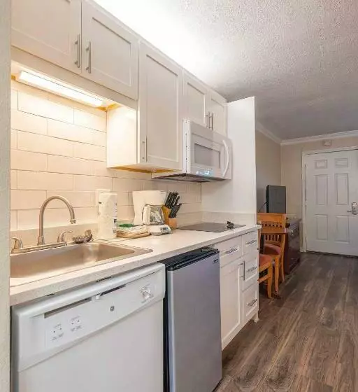 Club Destin Condos