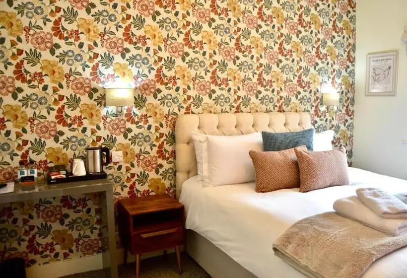 The Nest Hotel & Restaurant