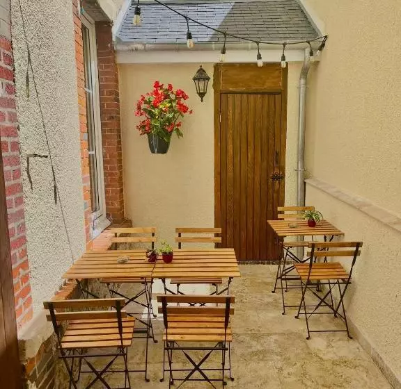 Le Gîte De Jean Thevenin, Avec Parking Gratuit