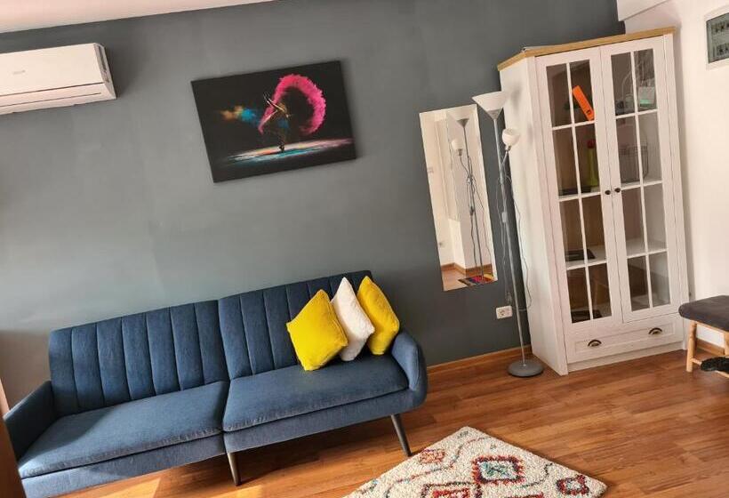 Mall Luxury Apartments