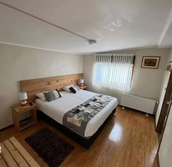 پانسیون Hostal Reymer Patagonia