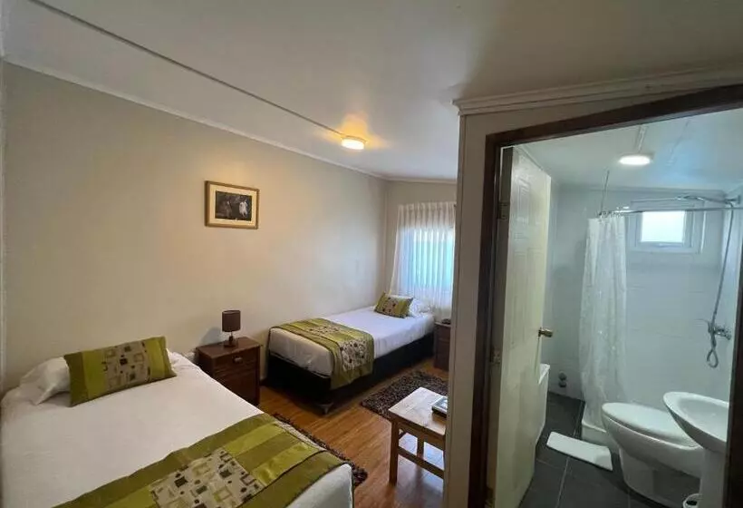 پانسیون Hostal Reymer Patagonia