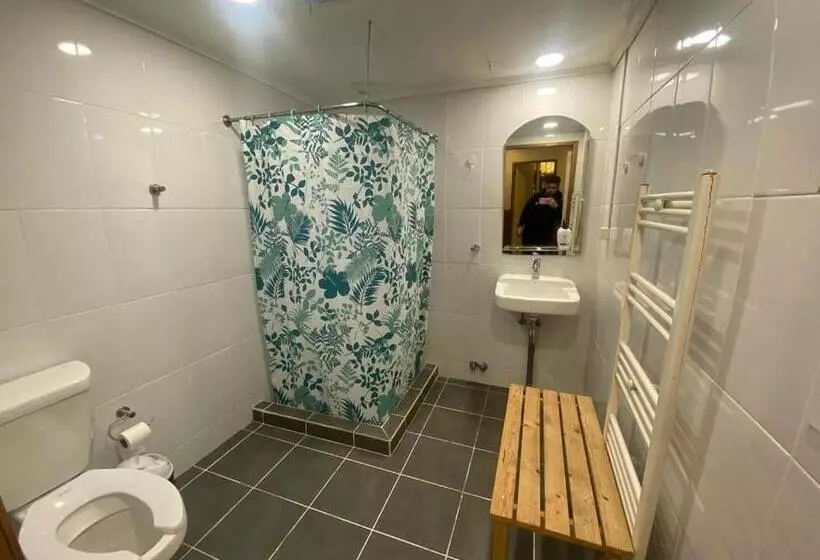پانسیون Hostal Reymer Patagonia