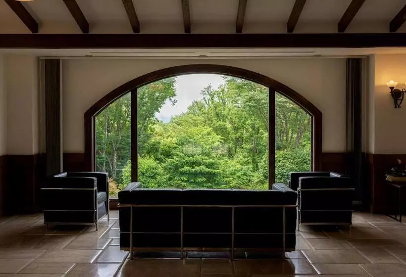 Lomakeskus 伊豆高原温泉ホテル 森の泉