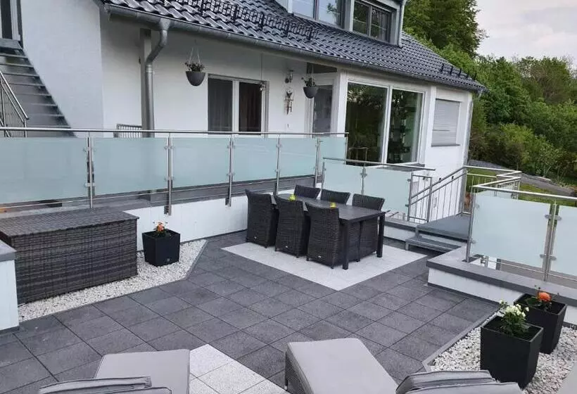 Schwarzer Kater Blankenheim