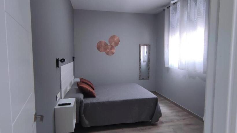 Apartamentos Las Trece Llaves Jacuzzi Bajo Reserva