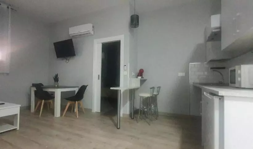 Apartamentos Las Trece Llaves Jacuzzi Bajo Reserva