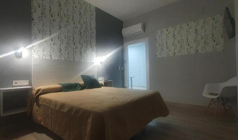 Apartamentos Las Trece Llaves Jacuzzi Bajo Reserva