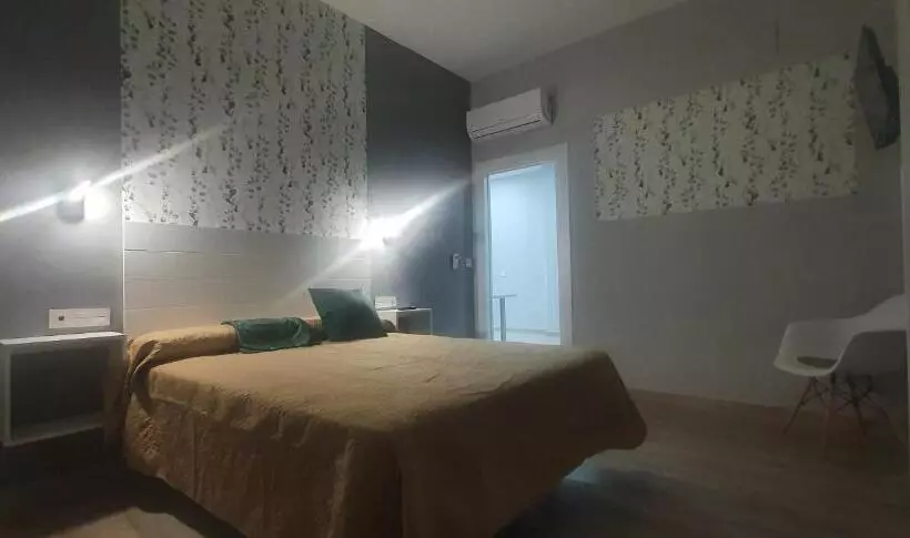 Apartamentos Las Trece Llaves Jacuzzi Bajo Reserva