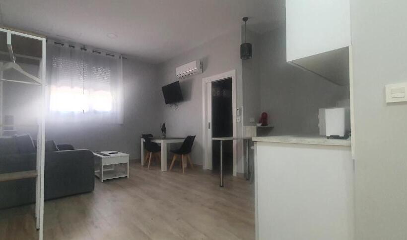 Apartamentos Las Trece Llaves Jacuzzi Bajo Reserva