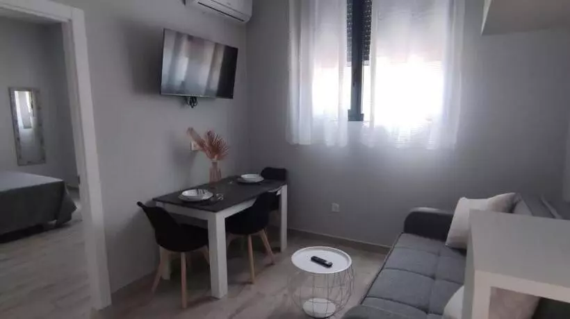 Apartamentos Las Trece Llaves Jacuzzi Bajo Reserva