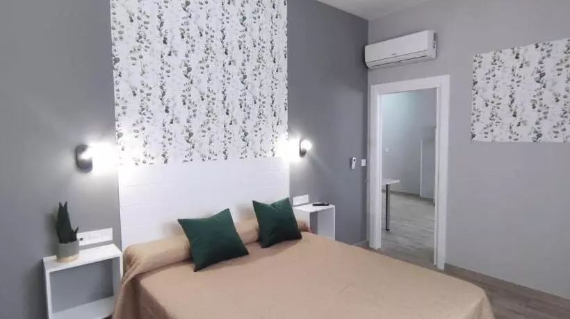 Apartamentos Las Trece Llaves Jacuzzi Bajo Reserva