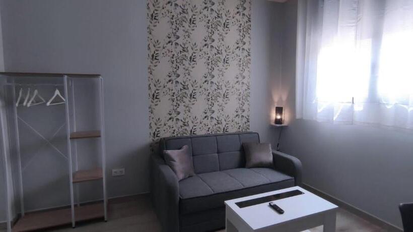 Apartamentos Las Trece Llaves Jacuzzi Bajo Reserva