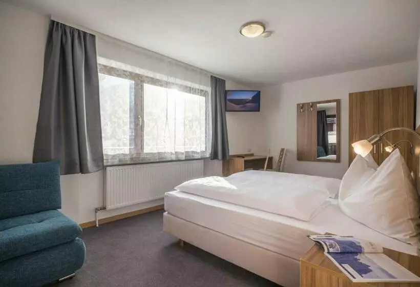 تختخواب و صبحانه Frühstückspension Sport Mayr