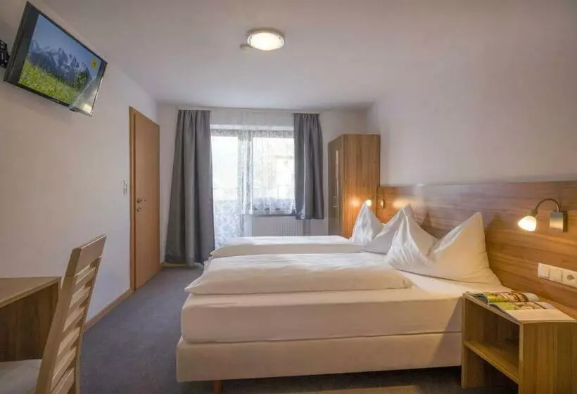 تختخواب و صبحانه Frühstückspension Sport Mayr