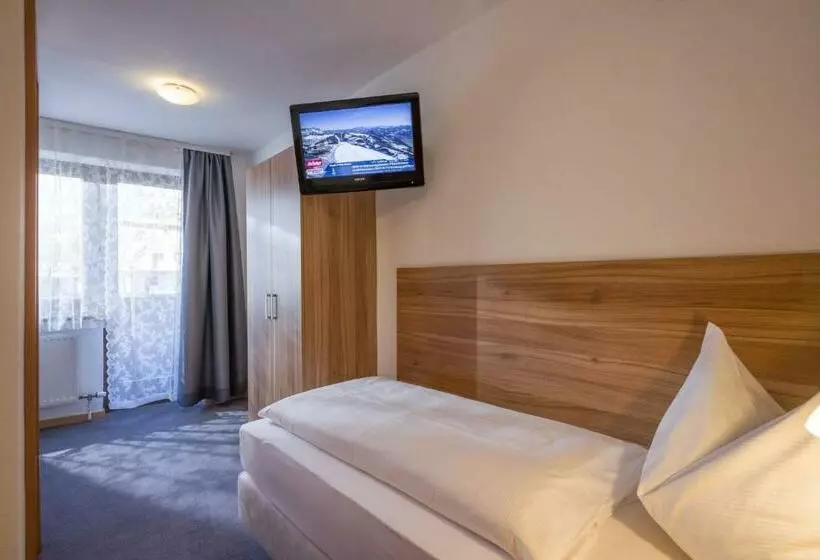 تختخواب و صبحانه Frühstückspension Sport Mayr