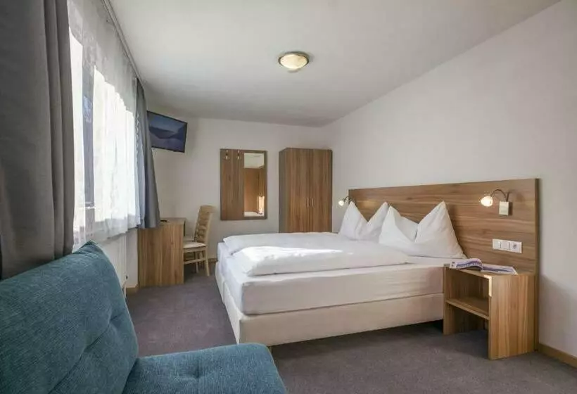 تختخواب و صبحانه Frühstückspension Sport Mayr