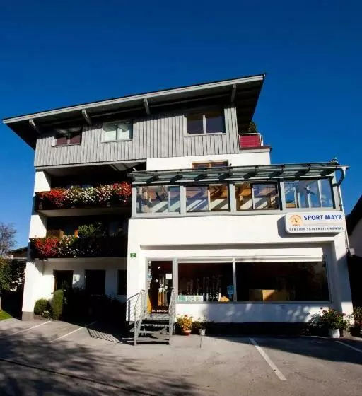 تختخواب و صبحانه Frühstückspension Sport Mayr