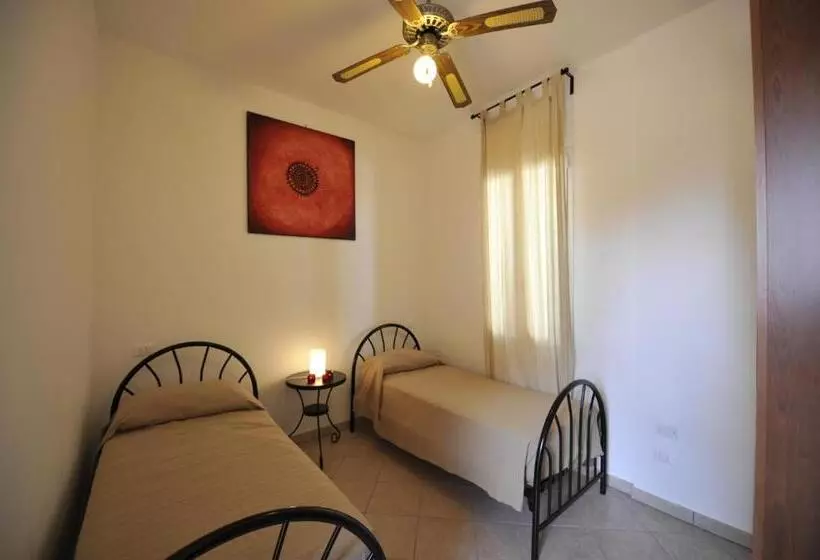 هتل Agriturismo La Tuffatrice