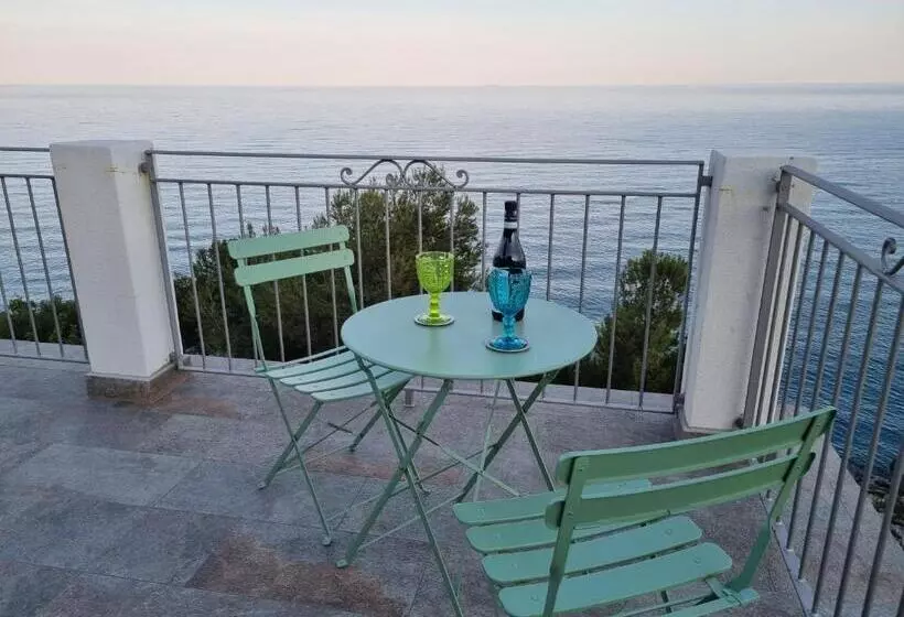 هتل Agriturismo La Tuffatrice