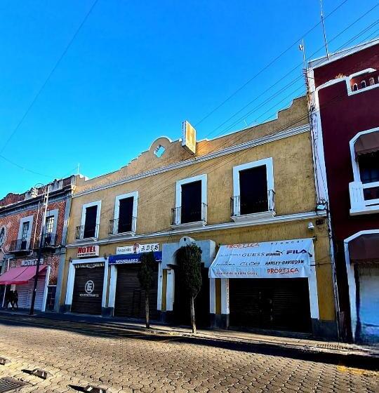 هتل Centro Historico