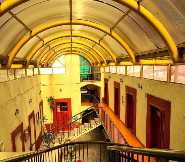 هتل Centro Historico