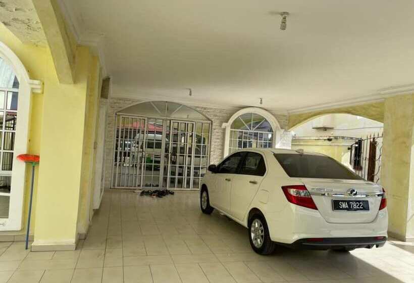 Hotel Oyo 90424 Embun Homestay