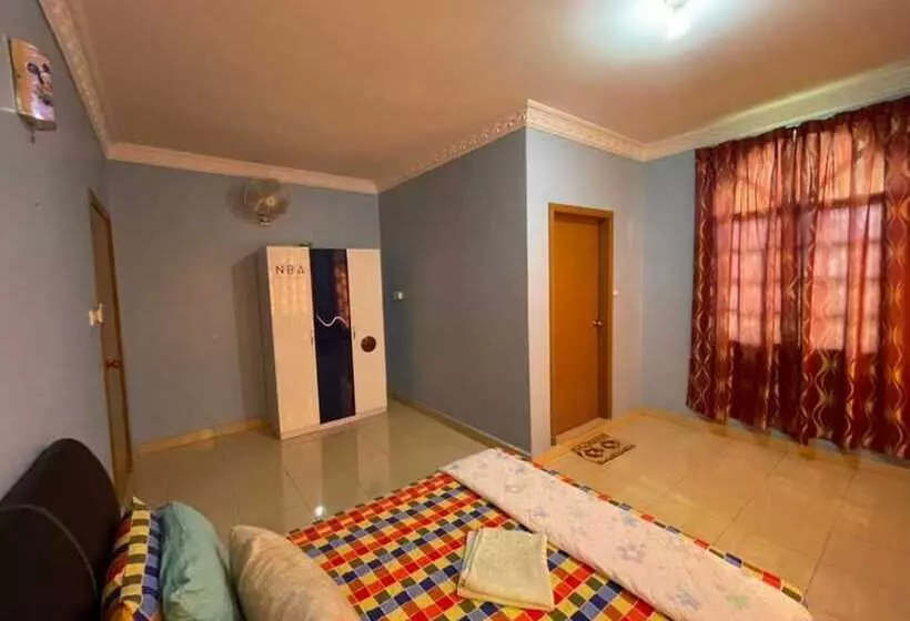 ホテル Oyo 90424 Embun Homestay