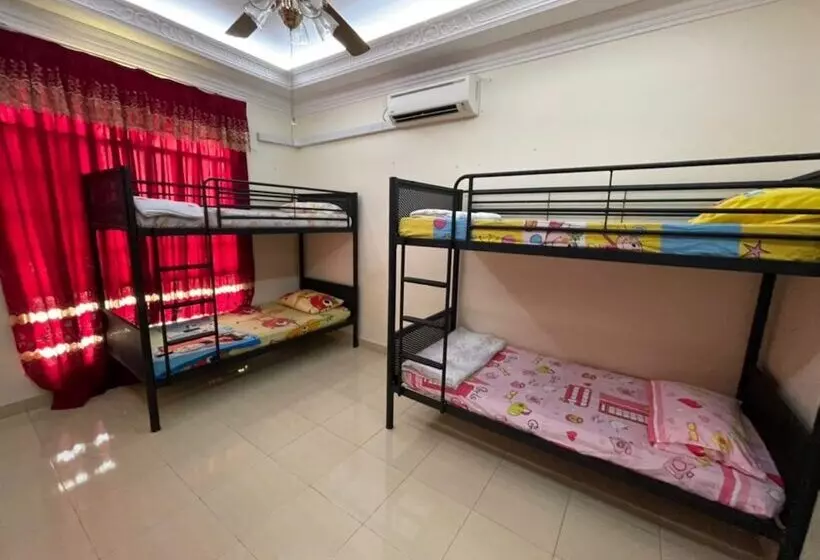 ホテル Oyo 90424 Embun Homestay