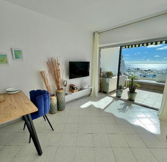 Ocean Kiss Apartment