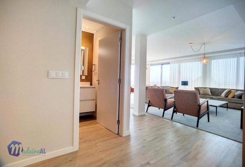 Pearls Beach Penthouse