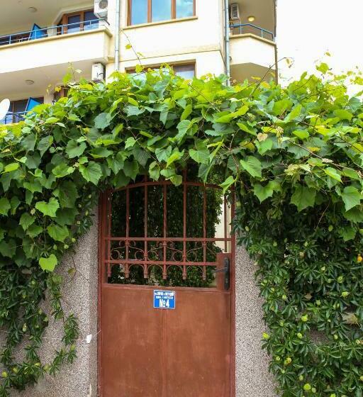 פנסיון Dream House